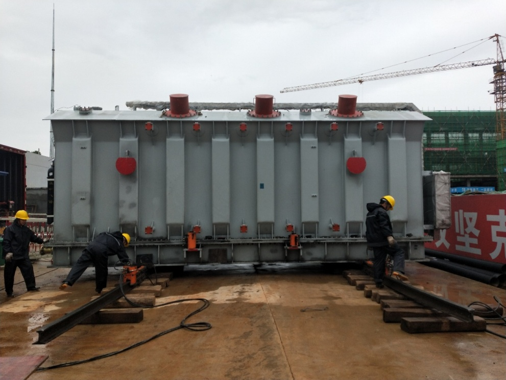 引进新设备 助力新发展 湖南电器检测所有限公司搬迁扩建项目220kV主变就位